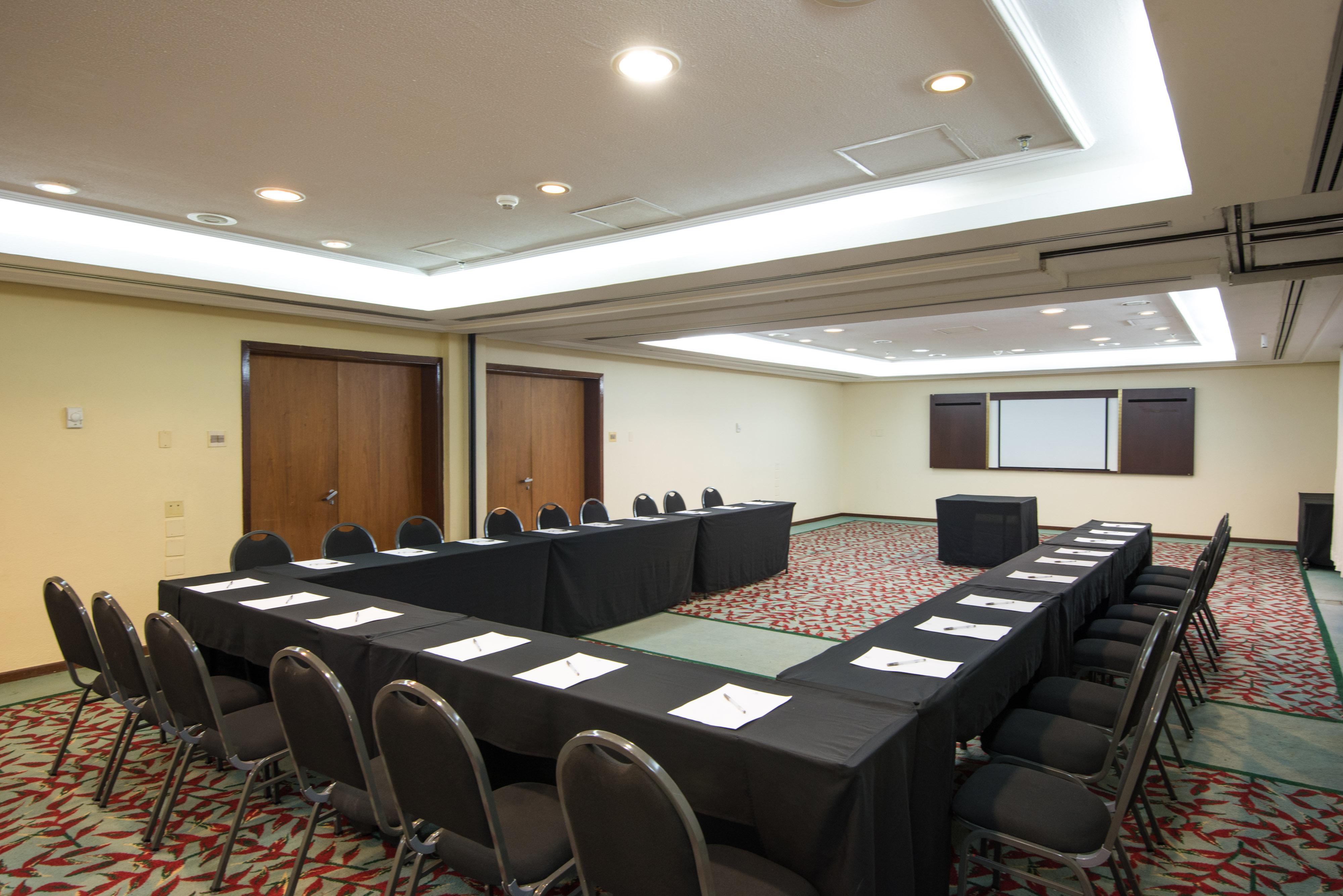 Vila Gale Cabo كابو دي سانتو اغوستي المظهر الخارجي الصورة Meeting room