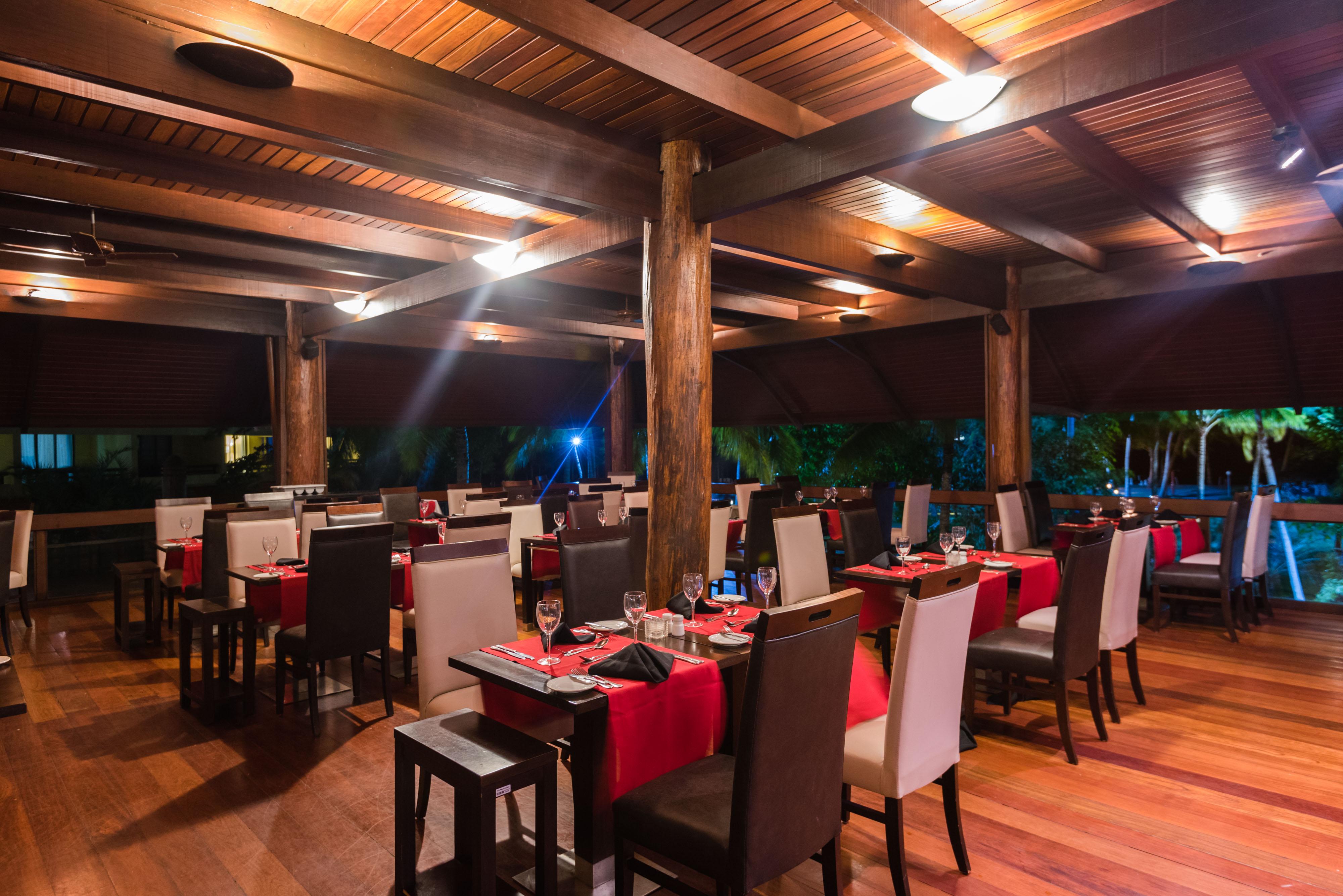 Vila Gale Cabo كابو دي سانتو اغوستي المظهر الخارجي الصورة Restaurant at the resort